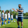 10 kraftvolle Übungen mit Fußball für maximalen Trainingserfolg